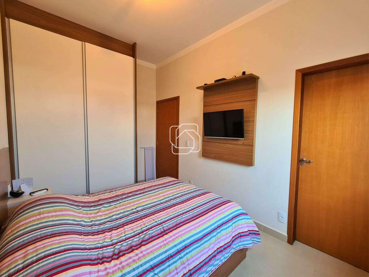 Casa de Condomínio para aluguel em Salto - SP - Residencial Central Parque: Quarto