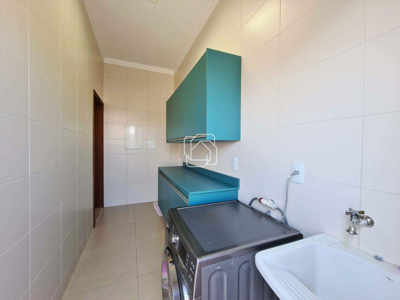 Casa de Condomínio para aluguel em Salto - SP - Residencial Central Parque: Lavanderia