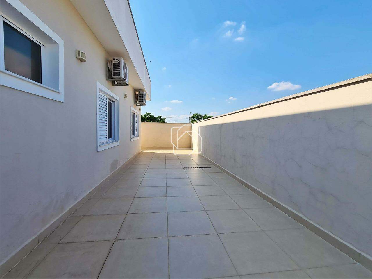 Casa de Condomínio para aluguel em Salto - SP - Residencial Central Parque: Quintal