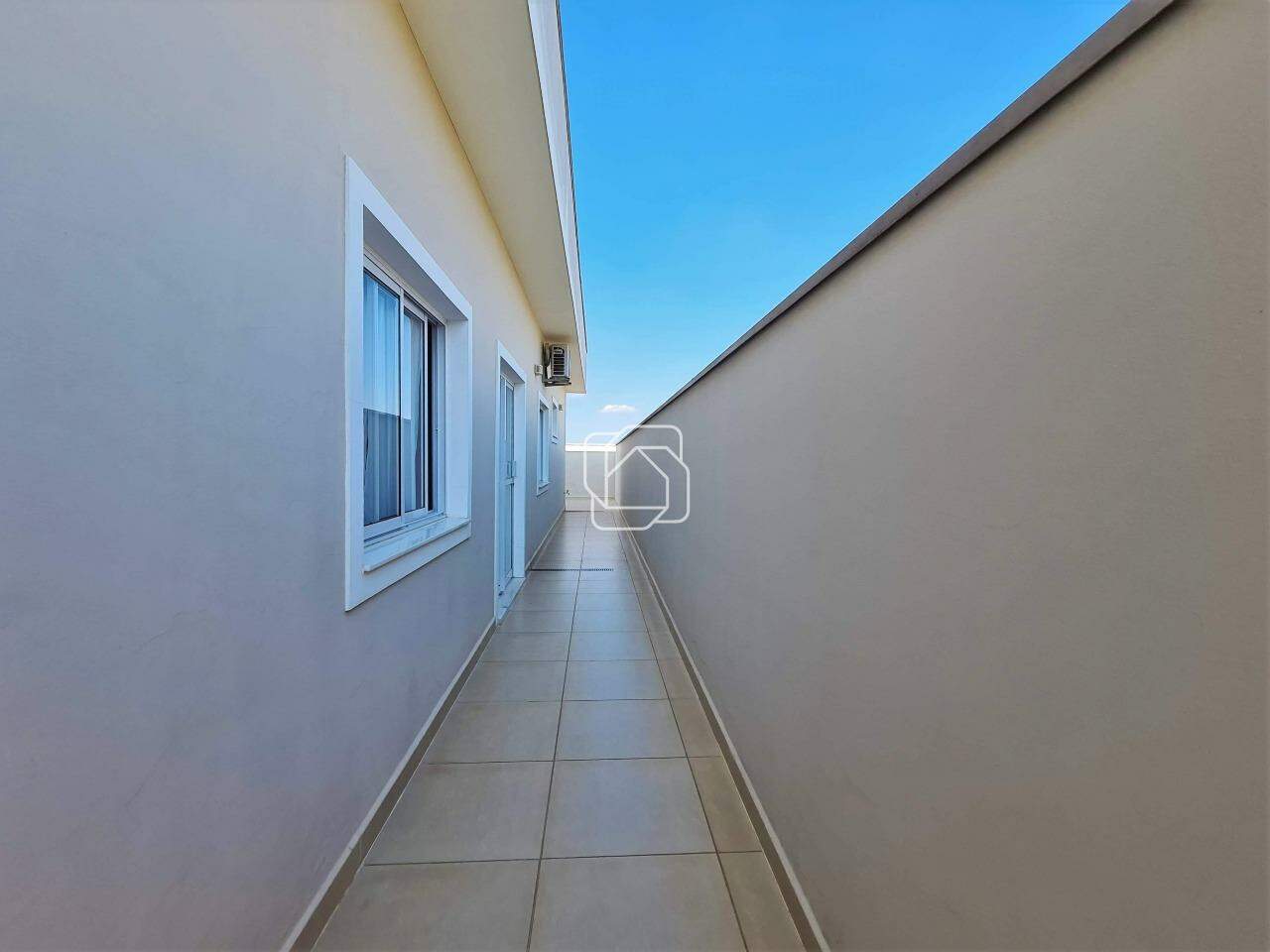 Casa de Condomínio para aluguel em Salto - SP - Residencial Central Parque: Quintal