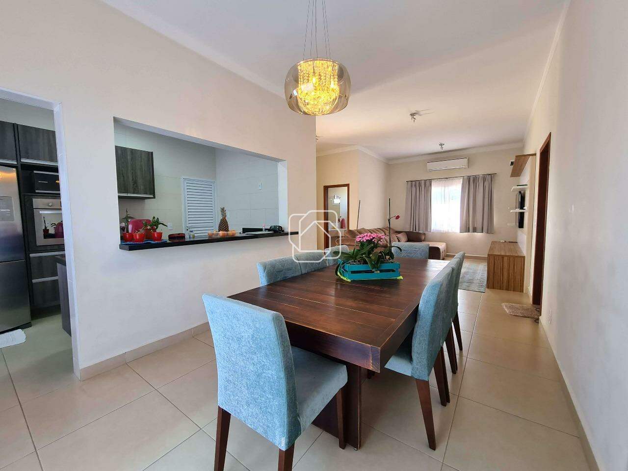 Casa de Condomínio para aluguel em Salto - SP - Residencial Central Parque: Sala de jantar e cozinha