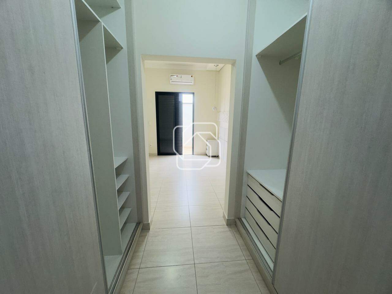 Casa de Condomínio à venda em Salto - SP - Village Moutonnée: 