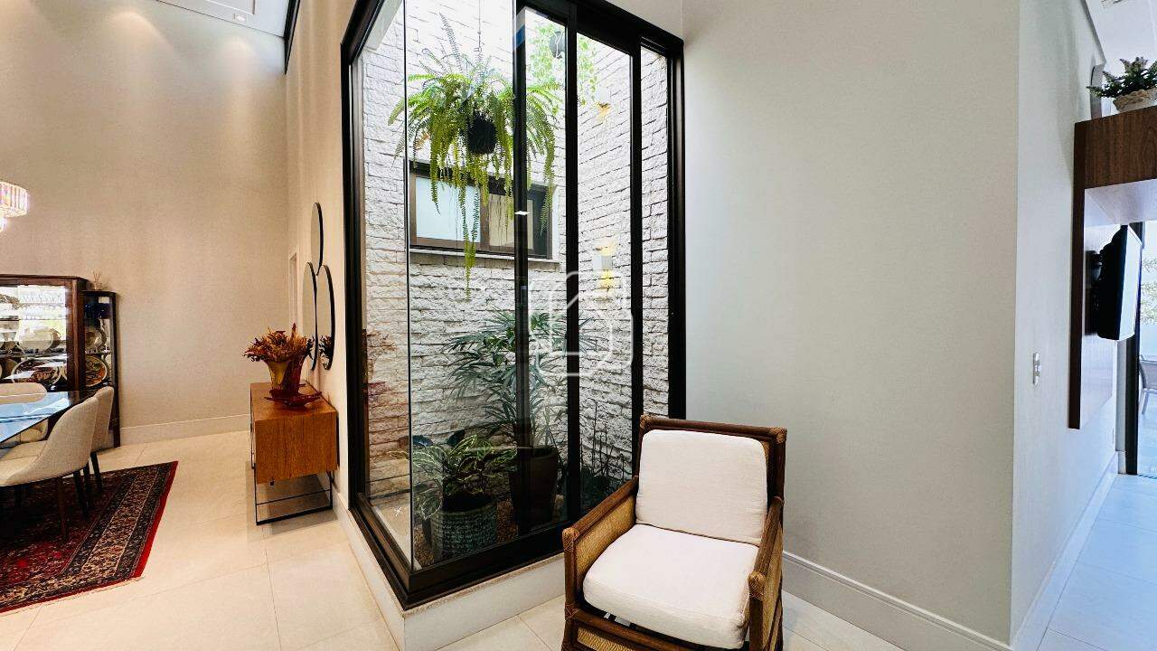 Casa de Condomínio à venda em Indaiatuba - SP - Residencial Duas Marias: Jardim de inverno