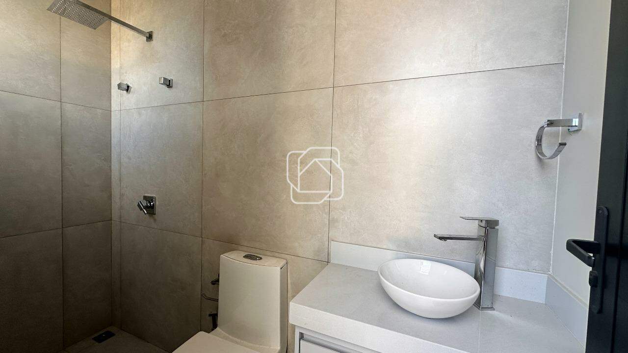 Casa de Condomínio à venda em Indaiatuba - SP - Residencial Duas Marias: Banheiro