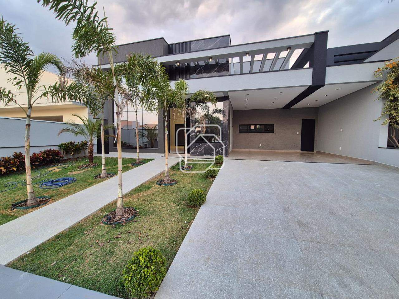 Casa de Condomínio à venda em Indaiatuba - SP - Jardim Residencial Dona Lucilla: Fachada