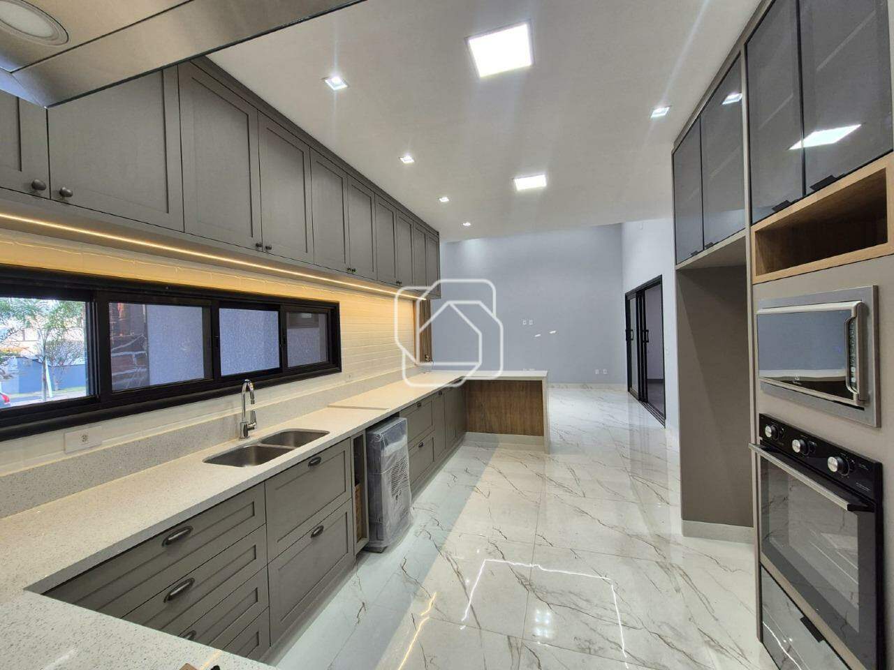 Casa de Condomínio à venda em Indaiatuba - SP - Jardim Residencial Dona Lucilla: Cozinha