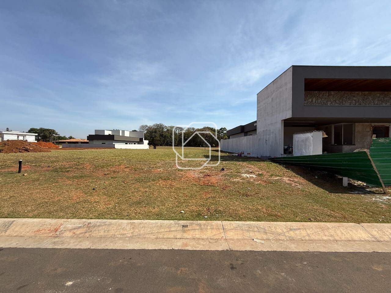 Terreno à venda em Indaiatuba - SP - Jardim Villa Sapezal: Visão geral do terreno