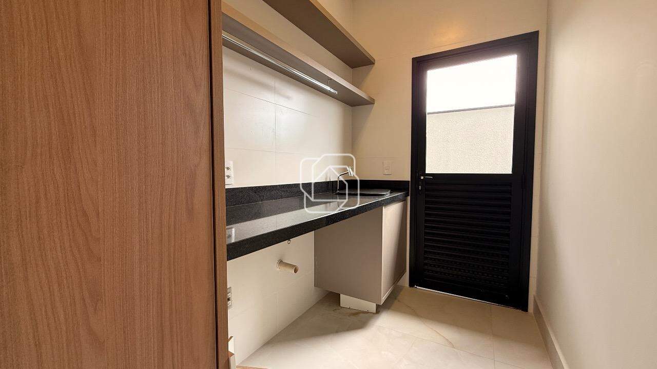 Casa de Condomínio à venda em Indaiatuba - SP - Jardim Villa Sapezal: Lavanderia