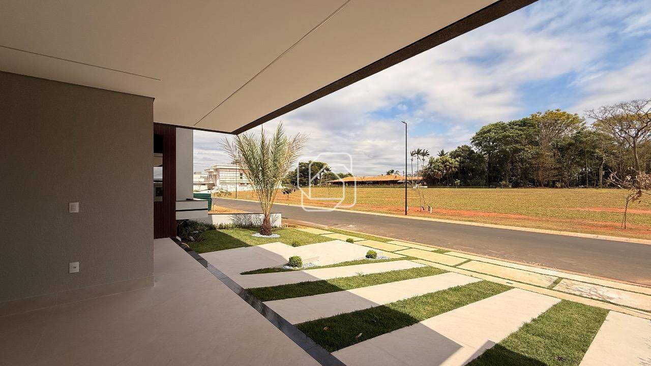 Casa de Condomínio à venda em Indaiatuba - SP - Jardim Villa Sapezal: Garagem