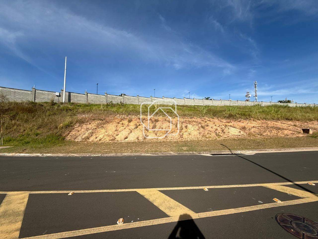 Terreno à venda em Indaiatuba - SP - Parque Villa dos Pinheiros: Visão geral do terreno