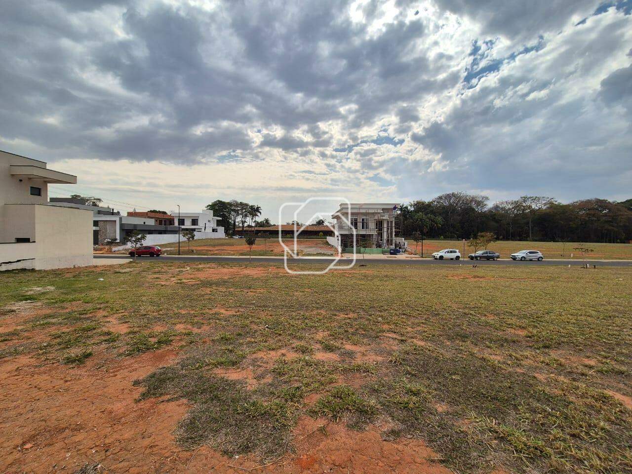 Terreno à venda em Indaiatuba - SP - Jardim Villa Sapezal: Visão geral do terreno