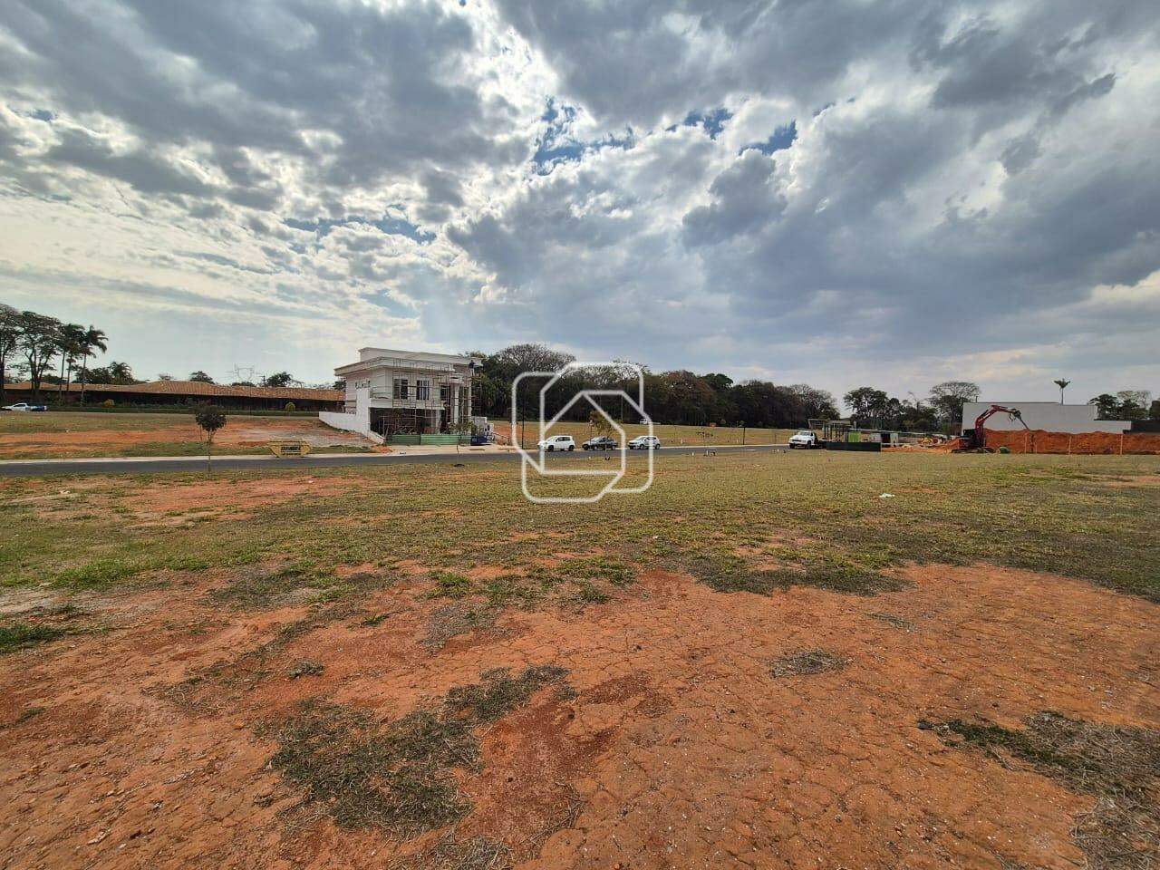 Terreno à venda em Indaiatuba - SP - Jardim Villa Sapezal: Visão geral do terreno