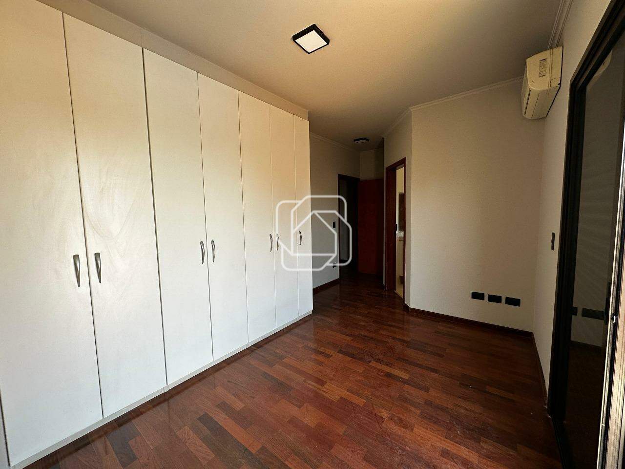 Casa de Condomínio à venda em Itu - SP - Jardim Theodora: 