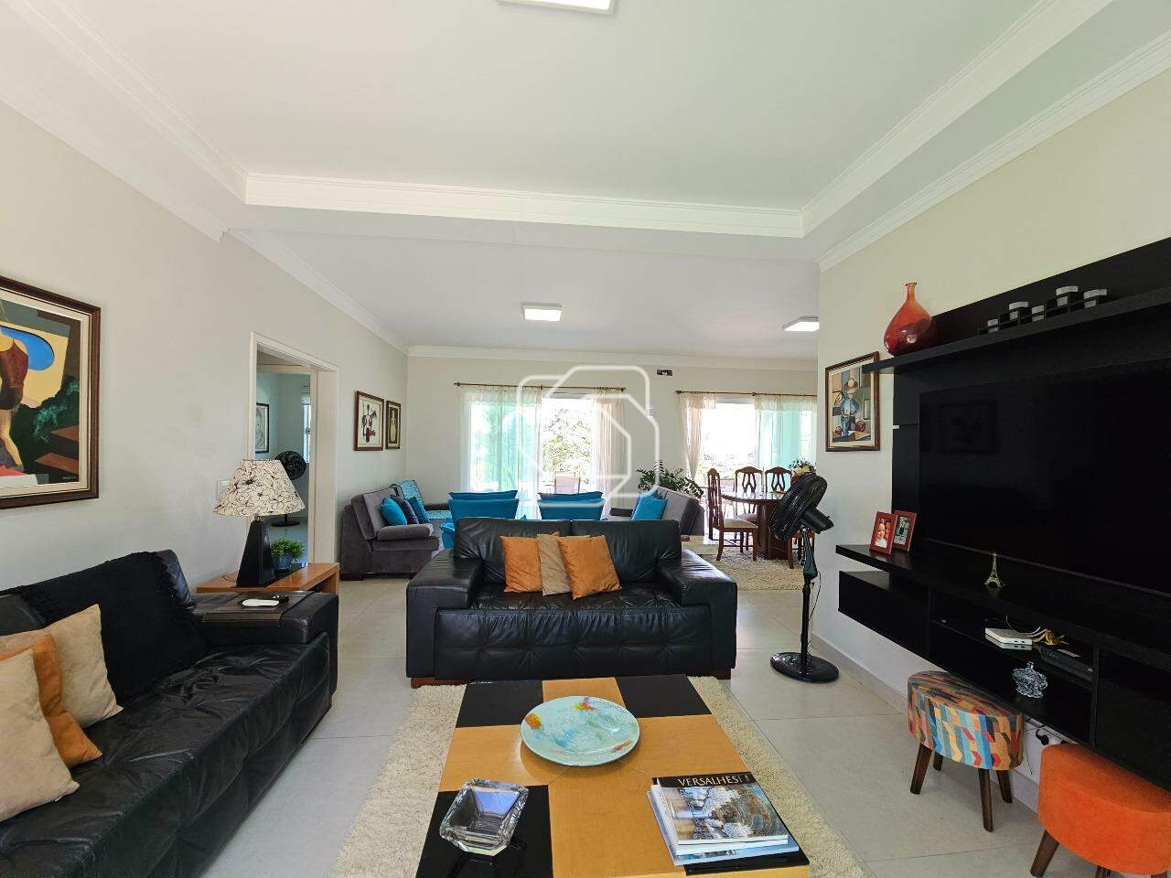 Casa de Condomínio à venda em Indaiatuba - SP - Colinas do Mosteiro de Itaici: Sala de TV