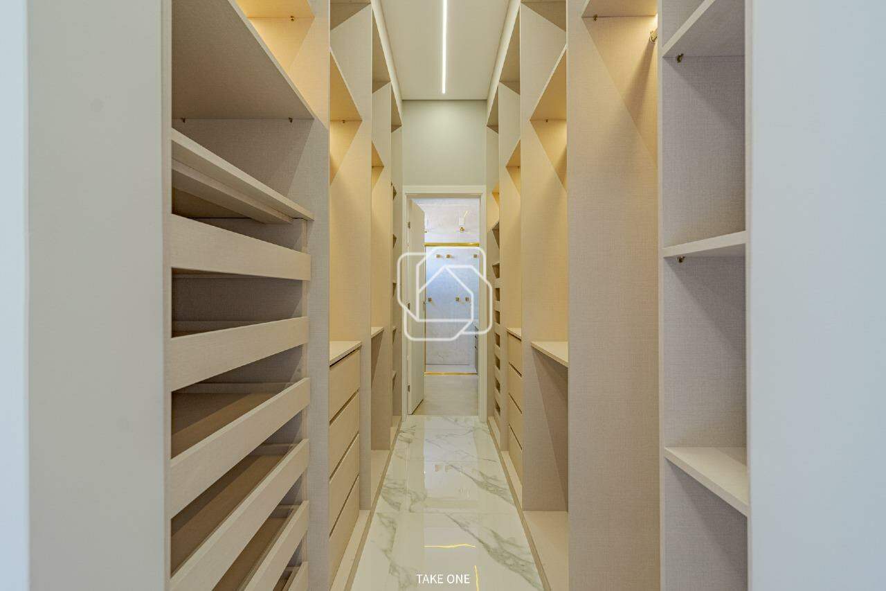 Casa de Condomínio à venda em Indaiatuba - SP - Residencial London Park: Closet