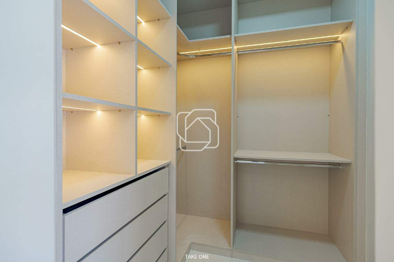 Casa de Condomínio à venda em Indaiatuba - SP - Residencial London Park: Closet