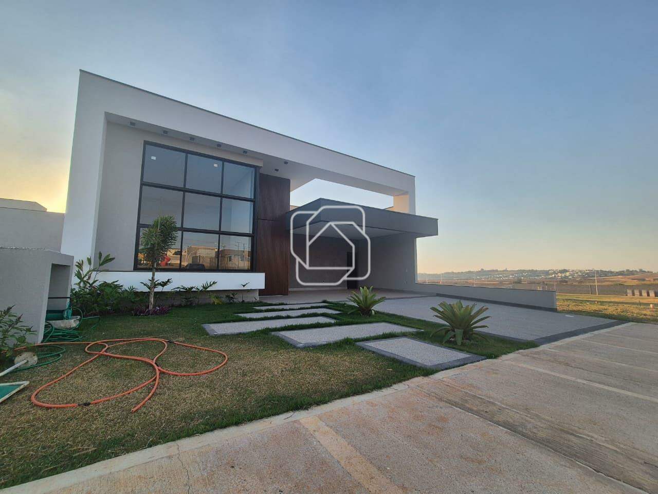 Casa de Condomínio à venda em Indaiatuba - SP - Jardim Residencial Dona Maria Cândida: Fachada