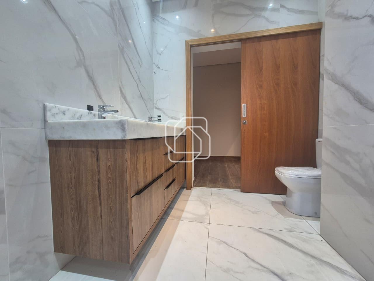 Casa de Condomínio à venda em Indaiatuba - SP - Jardim Residencial Dona Maria Cândida: Banheiro