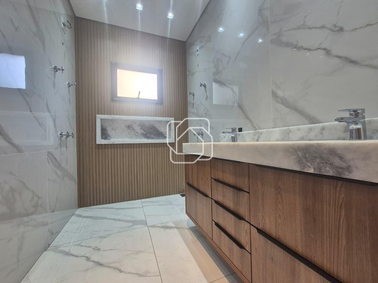 Casa de Condomínio à venda em Indaiatuba - SP - Jardim Residencial Dona Maria Cândida: Banheiro