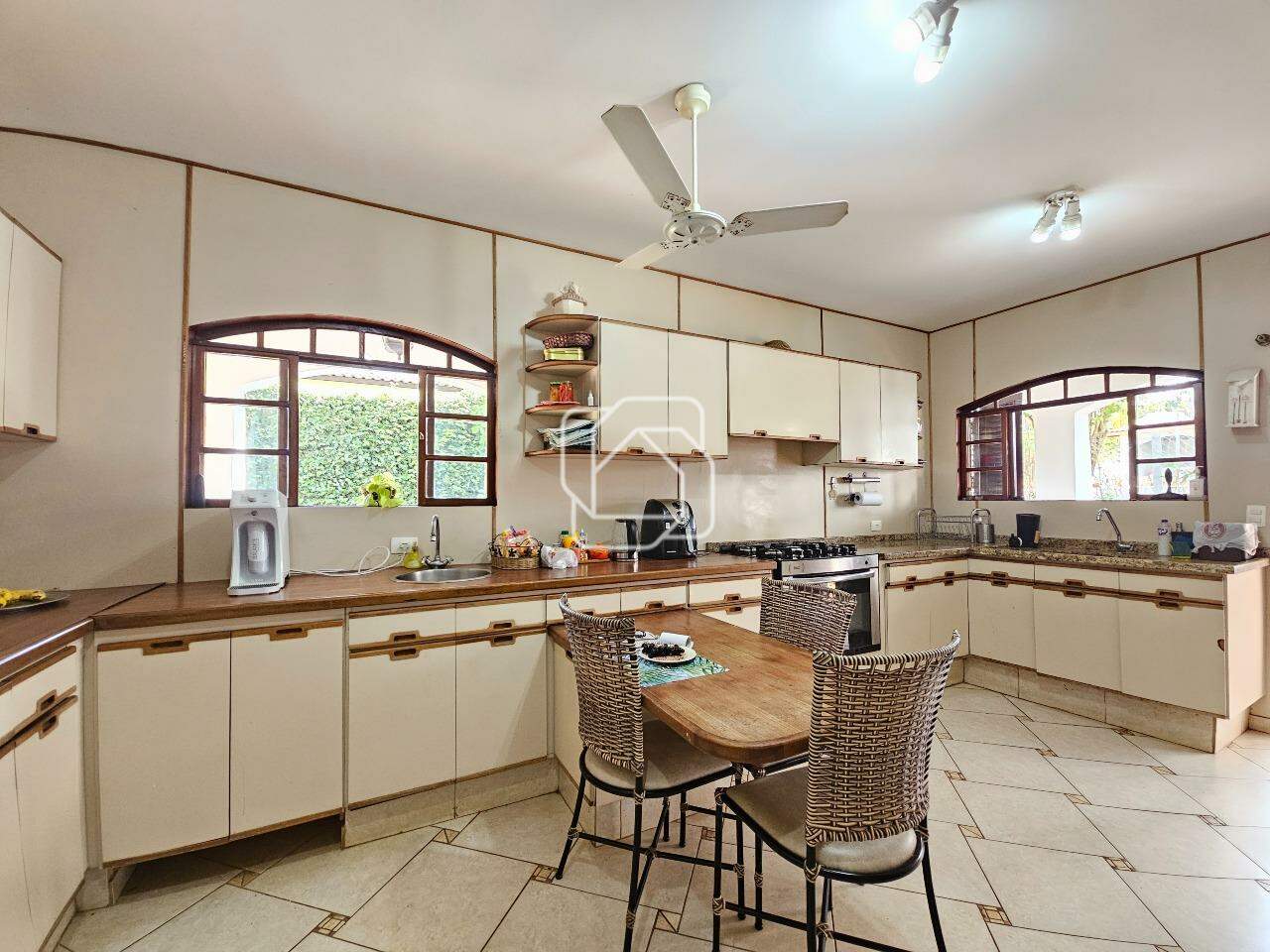 Casa de Condomínio à venda em Indaiatuba - SP - Colinas do Mosteiro de Itaici: Cozinha