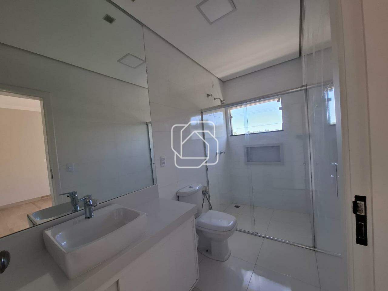 Casa de Condomínio à venda em Indaiatuba - SP - Villa Borghese: Banheiro