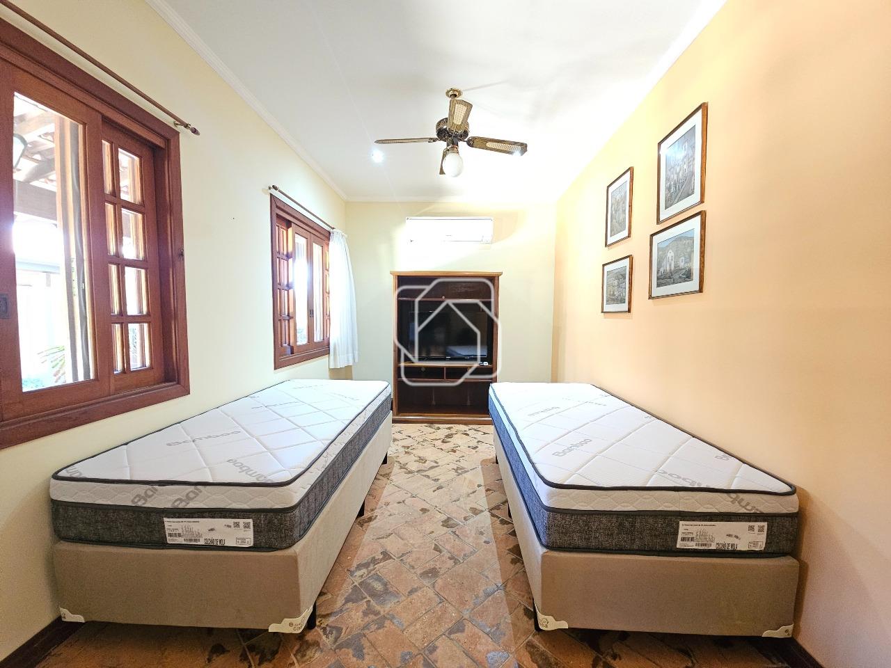 Casa de Condomínio à venda em Indaiatuba - SP - Colinas do Mosteiro de Itaici: Dormitório