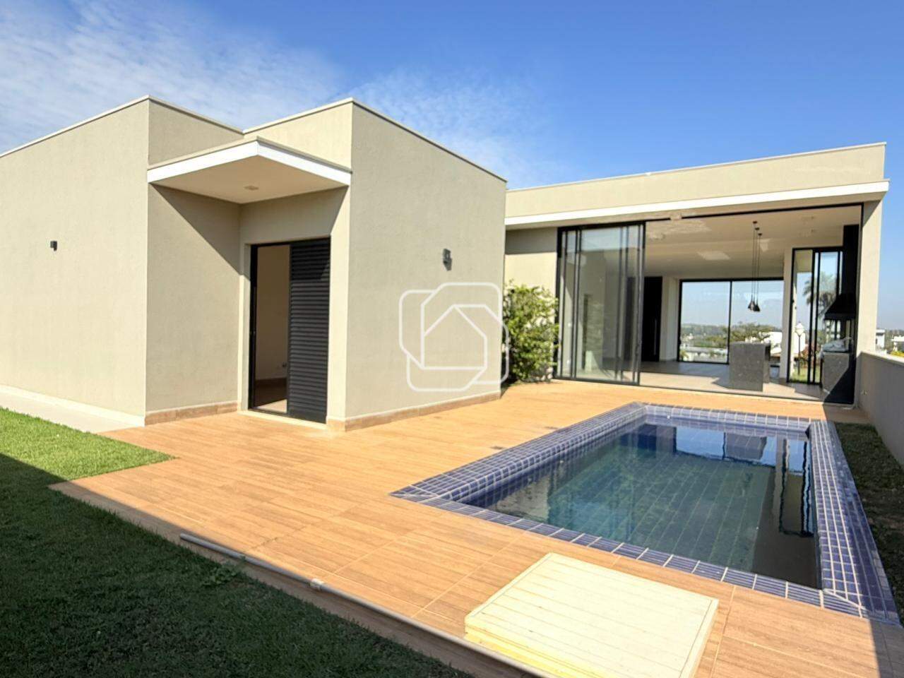 Casa de Condomínio à venda em Itu - SP - Condomínio Villas do Golfe: Área externa