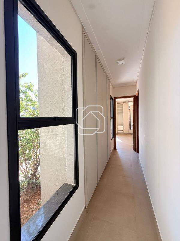 Casa de Condomínio à venda em Itu - SP - Condomínio Villas do Golfe: Corredor interno