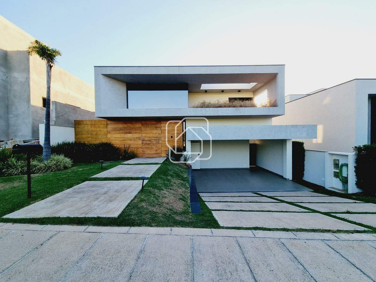 Casa de Condomínio à venda em Indaiatuba - SP - Jardim Vila Paradiso: Fachada