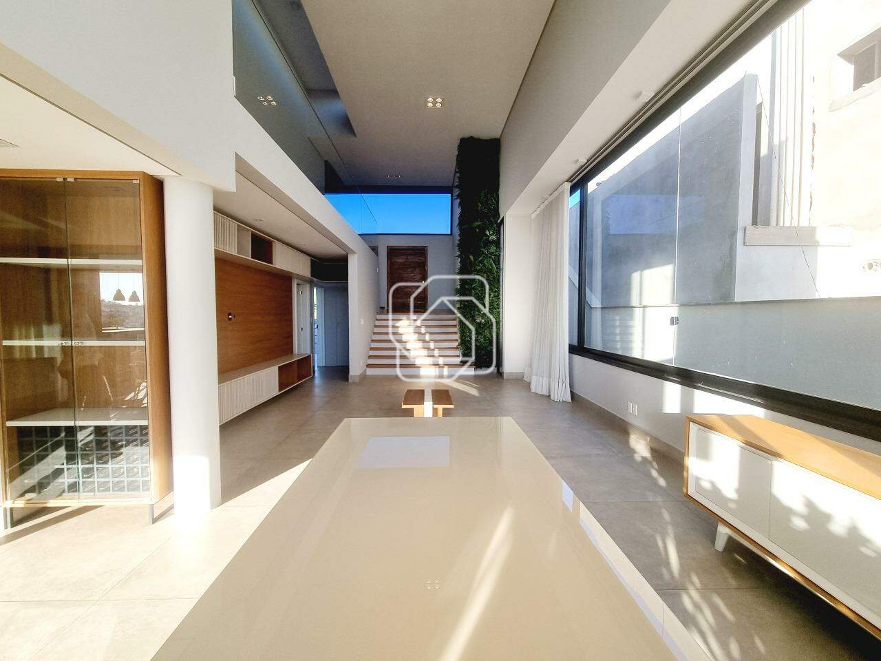 Casa de Condomínio à venda em Indaiatuba - SP - Jardim Vila Paradiso: Sala de estar