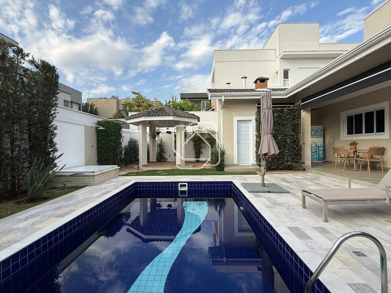 Casa de Condomínio à venda em Indaiatuba - SP - Jardim Residencial Santa Clara: Área da piscina