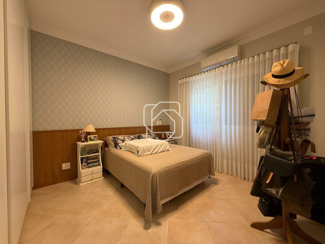 Casa de Condomínio à venda em Indaiatuba - SP - Jardim Residencial Santa Clara: Dormitório