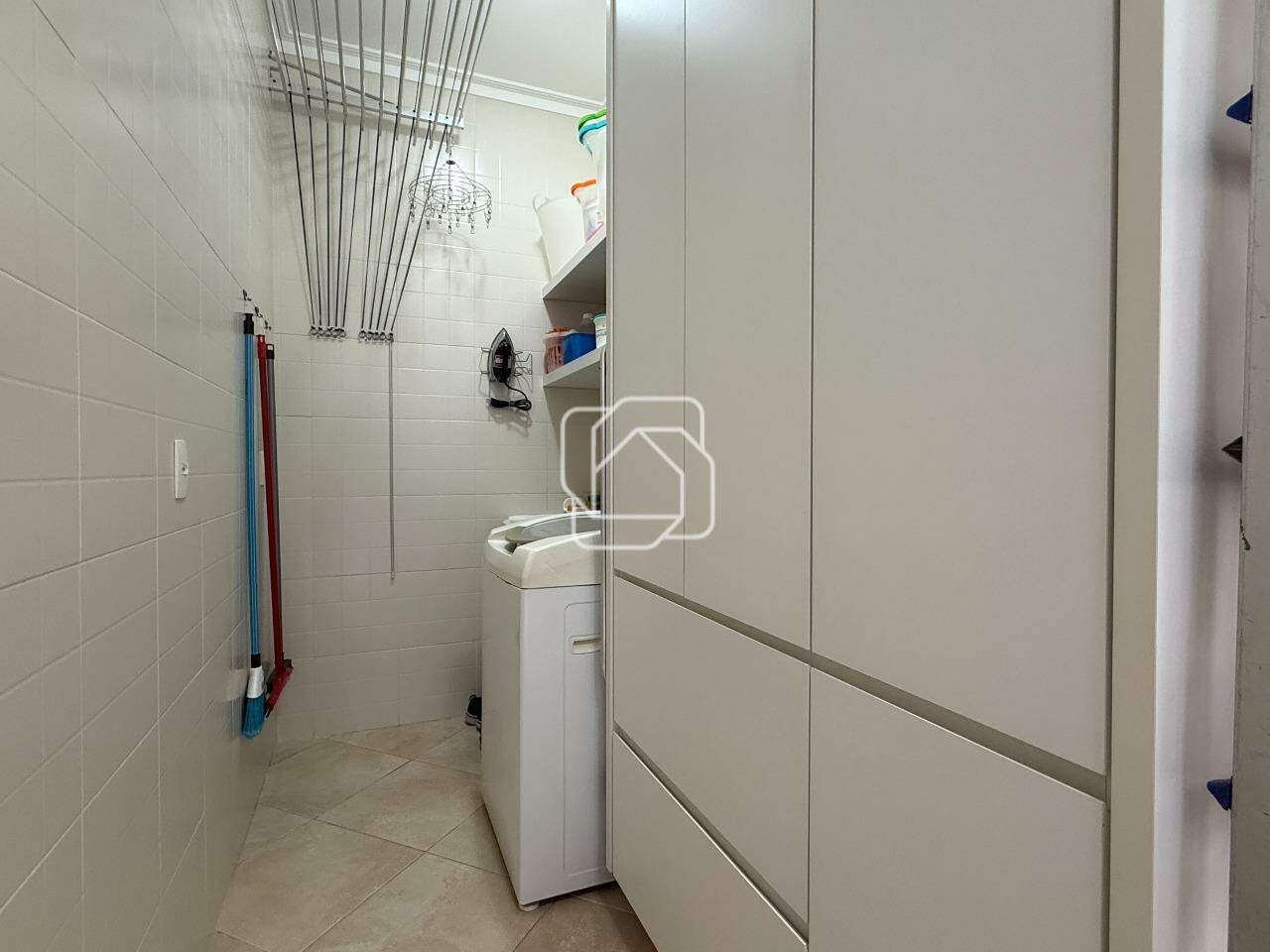 Casa de Condomínio à venda em Indaiatuba - SP - Jardim Residencial Santa Clara: Lavanderia