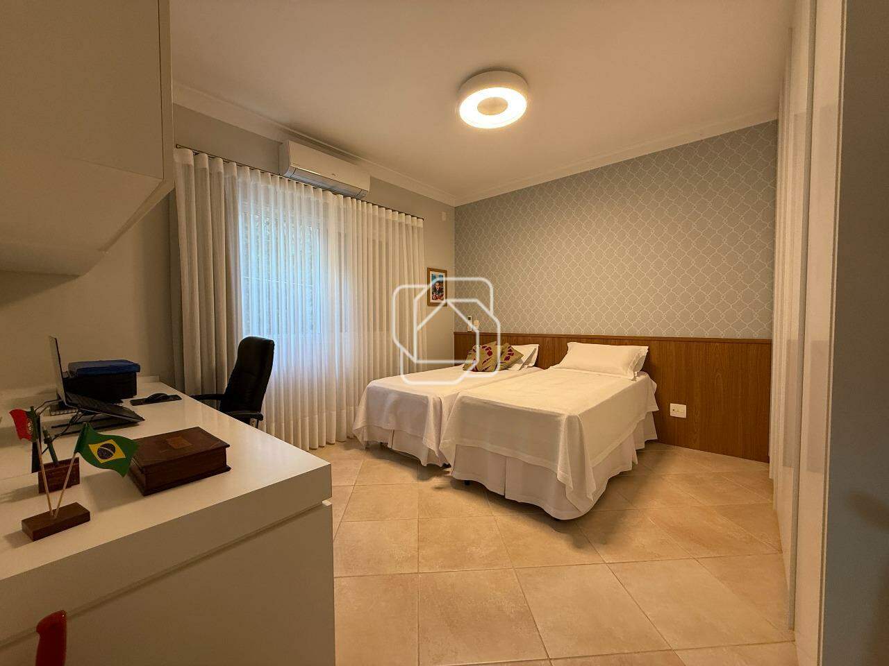 Casa de Condomínio à venda em Indaiatuba - SP - Jardim Residencial Santa Clara: Dormitório
