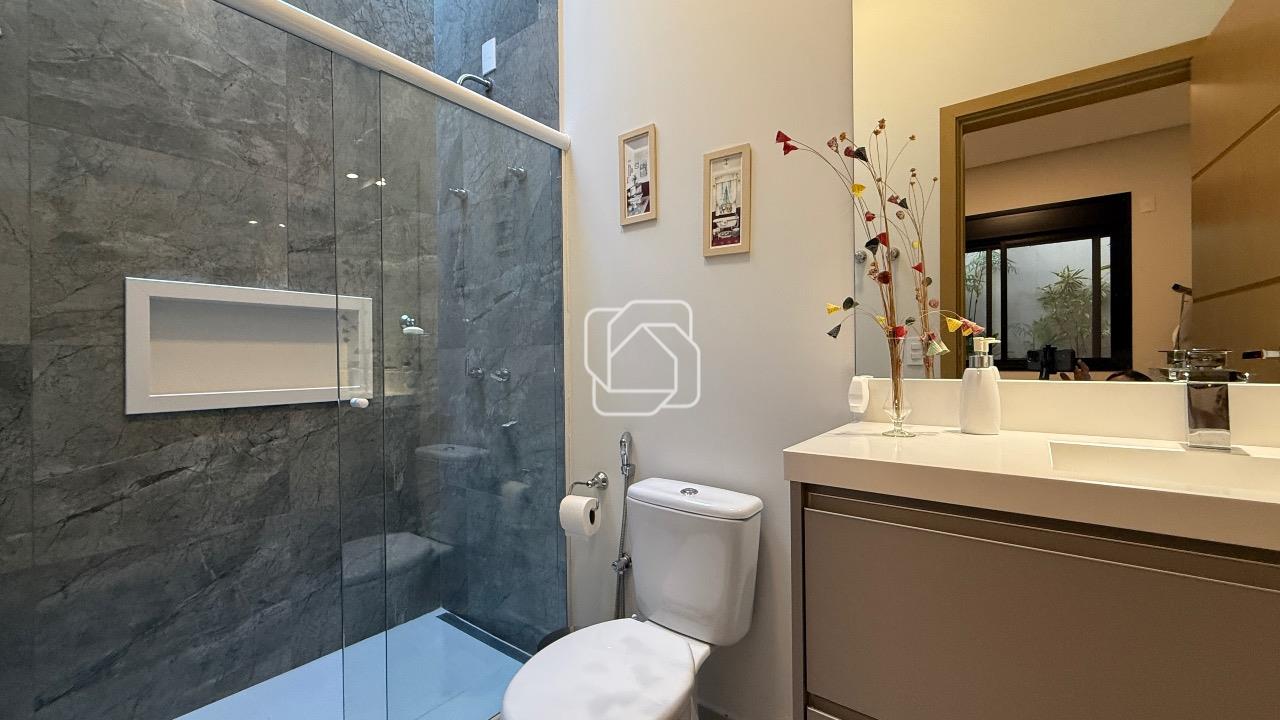 Casa de Condomínio à venda em Indaiatuba - SP - Jardim Residencial Dona Maria José: Banheiro