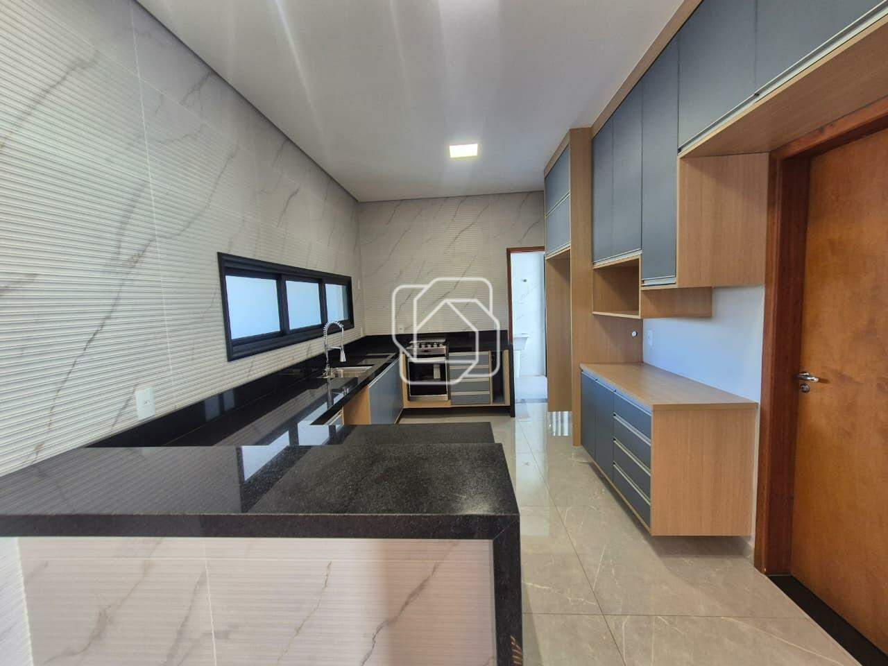 Casa de Condomínio à venda em Indaiatuba - SP - Jardim Residencial Dona Maria José: Cozinha