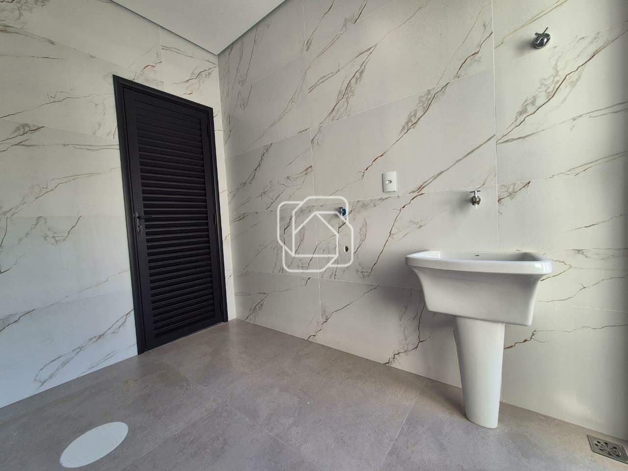 Casa de Condomínio à venda em Indaiatuba - SP - Jardim Residencial Dona Maria José: Lavanderia