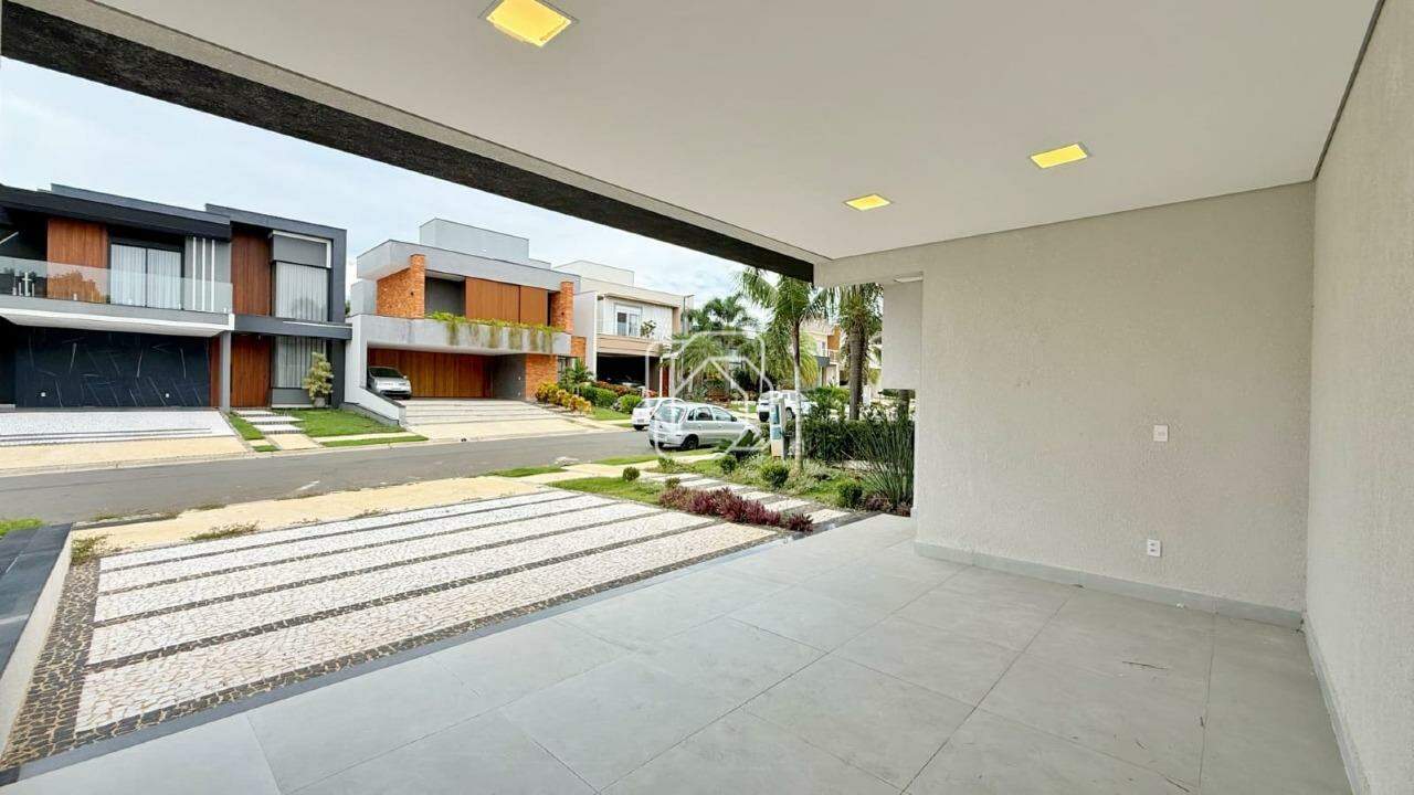 Casa de Condomínio à venda em Indaiatuba - SP - Residencial Duas Marias: Garagem
