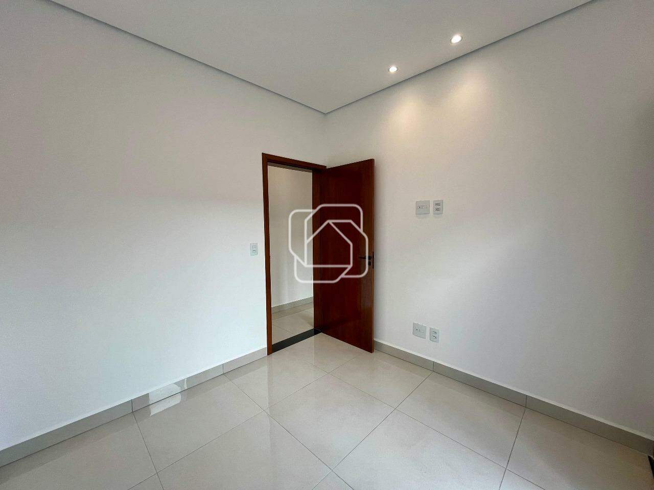 Casa de Condomínio para aluguel em Salto - SP - Village Moutonnée: 