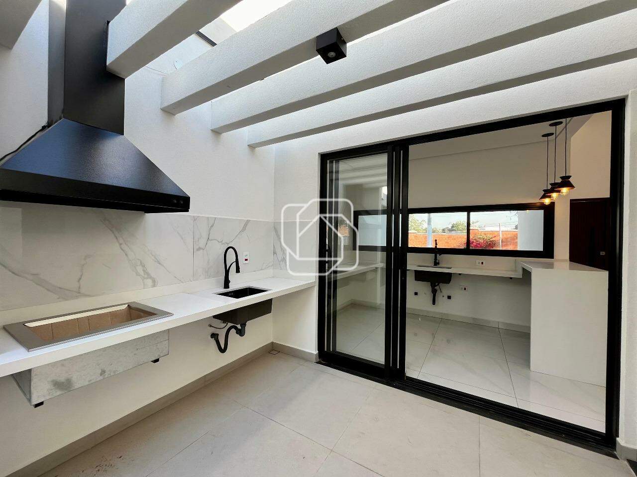 Casa de Condomínio para aluguel em Salto - SP - Village Moutonnée: 