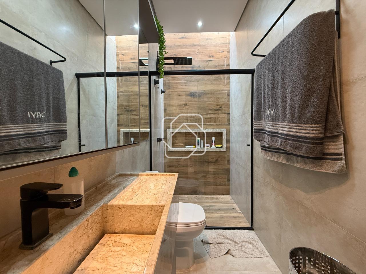 Casa de Condomínio à venda em Indaiatuba - SP - Jardim Residencial Dona Maria José: Banheiro