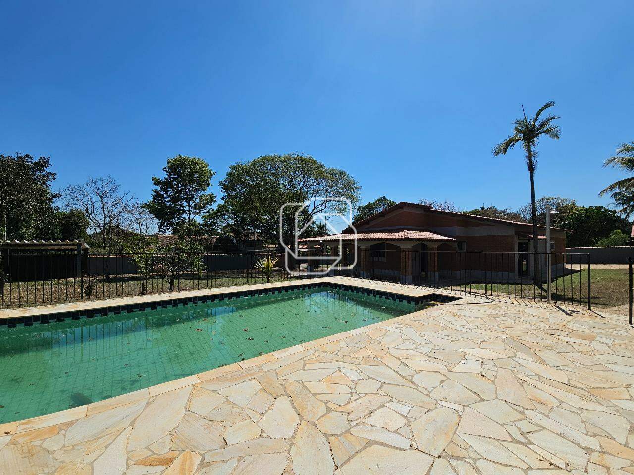 Casa de Condomínio à venda em Indaiatuba - SP - Vale das Laranjeiras: Área da piscina