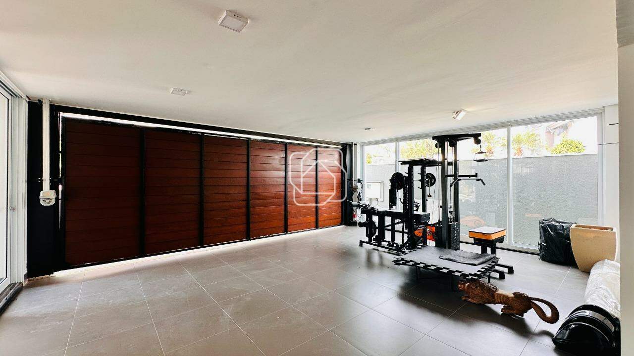 Casa de Condomínio à venda em Indaiatuba - SP - Jardim Vila Paradiso: Garagem