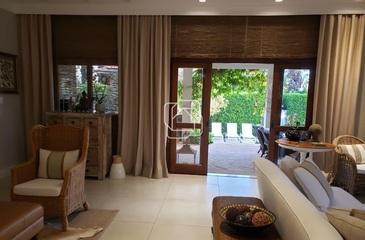 Casa de Condomínio à venda em Indaiatuba - SP - Jardim Residencial Santa Clara: Sala de estar