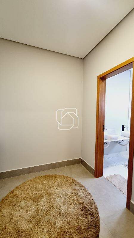 Chácara para aluguel em Indaiatuba - SP - Parque das Bandeiras: Closet Suite