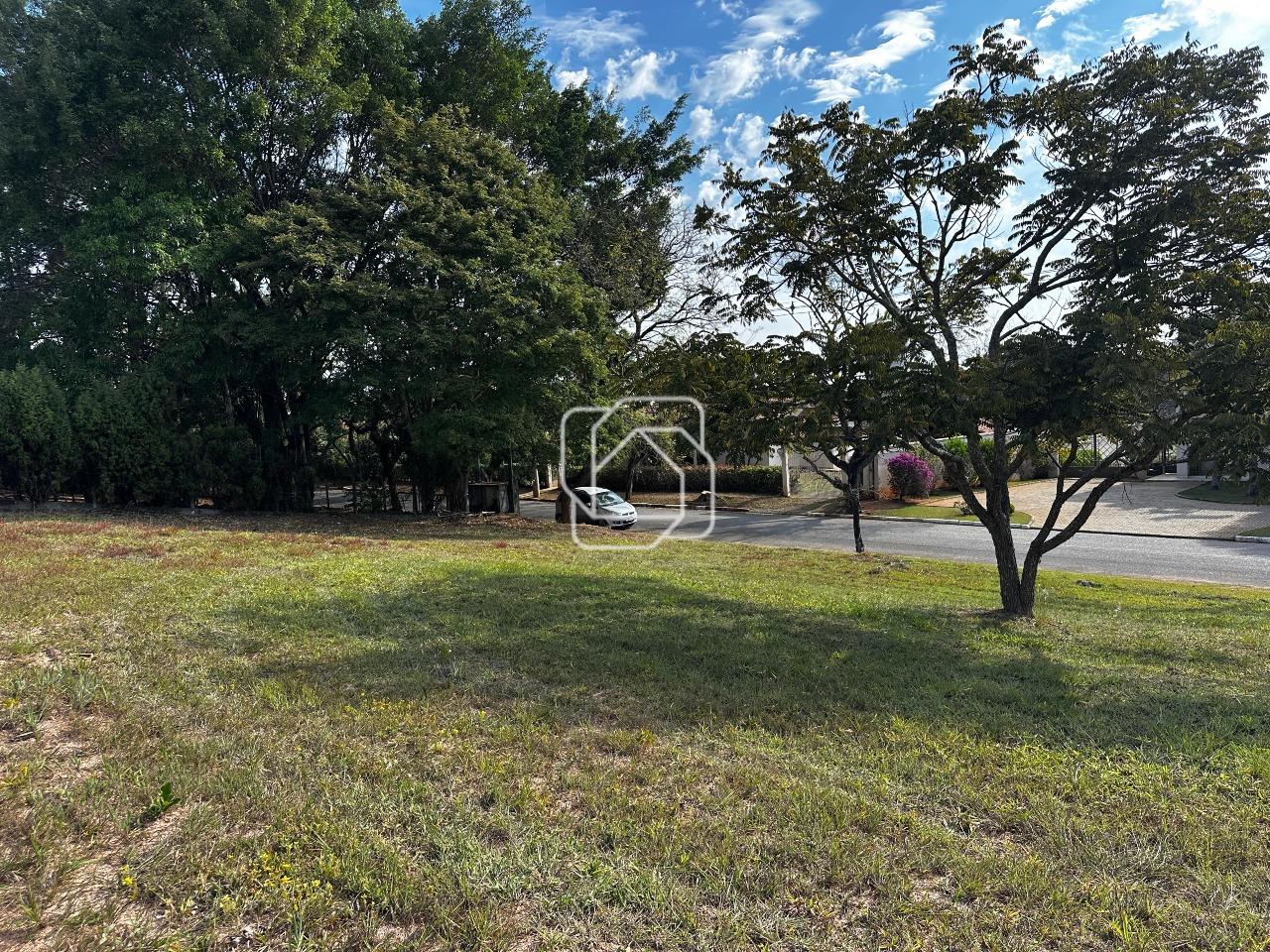 Terreno à venda em Itu - SP - Condomínio City Castelo: Meio terreno