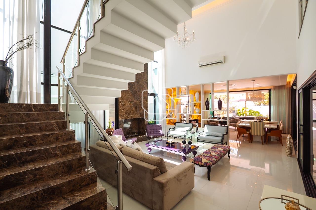 Casa de Condomínio à venda em Indaiatuba - SP - Helvetia Park: Escadas