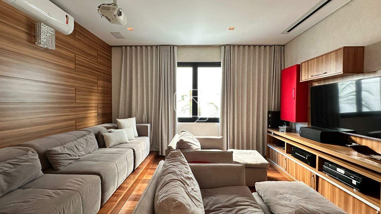 Casa de Condomínio à venda em Indaiatuba - SP - Helvetia Park: Sala de cinema