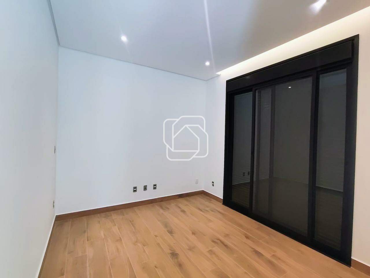 Casa de Condomínio à venda em Itu - SP - Condomínio UNA: Suíte reversível no térreo