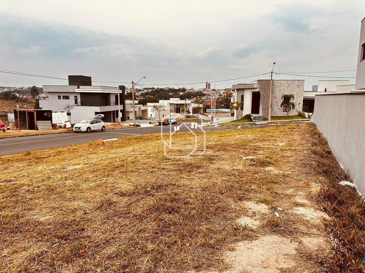 Terreno à venda em Salto - SP - Reserva Central Parque: 